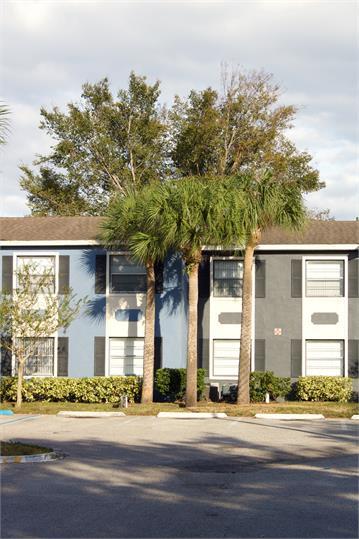 property at 2565 N Alafaya Trail