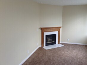7432 Big Horn Ct in Burlington, KY - Building Photo - Building Photo