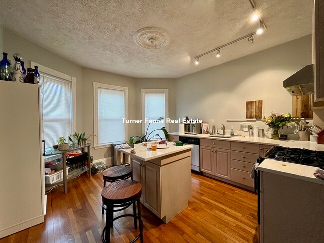 24 Pond St, Unit 1
