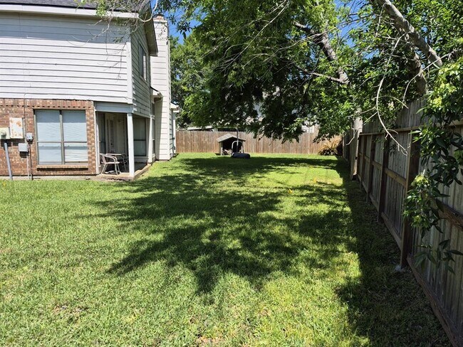 property at 3127 Meadway Dr