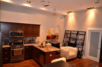 617 Bloomfield St-Unit -2 in Hoboken, NJ - Building Photo - Building Photo