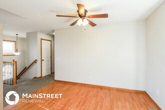 503 Lake Meadows Dr in Smithville, MO - Building Photo - Building Photo