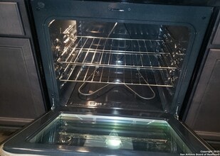 2027 Sisyphus Vw in San Antonio, TX - Building Photo - Building Photo