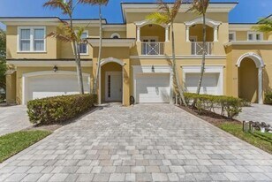 6109 NW Kendra Ln in Port St. Lucie, FL - Building Photo