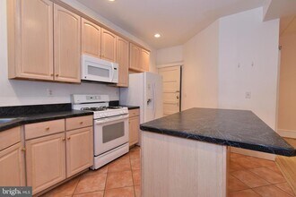 2729 Connecticut Ave NW-Unit -1 in Washington, DC - Building Photo - Building Photo