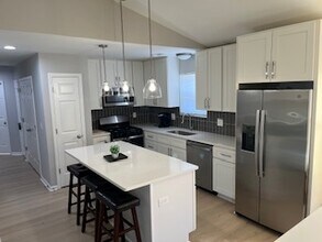 1004 Johnson St in Charlotte, NC - Foto de edificio - Building Photo