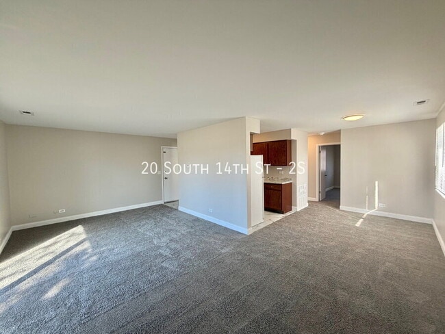 20 S 14th St in St. Charles, IL - Building Photo - Building Photo