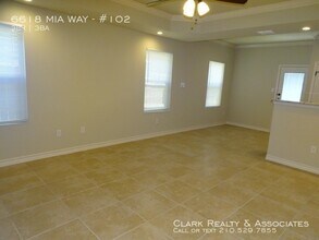 6618 Mia Way-Unit -#102 in San Antonio, TX - Foto de edificio - Building Photo