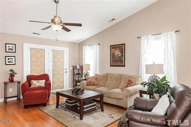 113 Kudrow Ln in Morrisville, NC - Building Photo - Building Photo