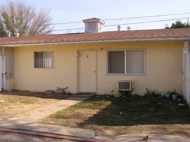 1316 State Highway 99 in Gridley, CA - Building Photo