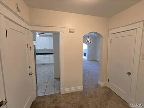 7333 Lindell Blvd in University City, MO - Building Photo - Building Photo