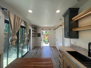 416 Crow Canyon Dr, Unit Guest House ADU in Folsom, CA - Building Photo - Building Photo