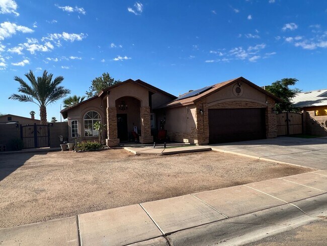 359 Independence St in San Luis, AZ - Building Photo - Building Photo