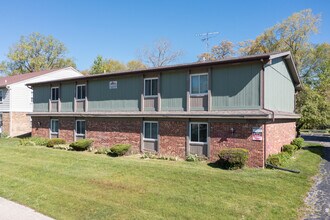 1422 Brooke Park Dr in Toledo, OH - Foto de edificio - Primary Photo