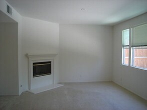 1153 Midnight Way in Oceanside, CA - Building Photo - Building Photo