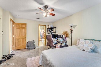 2906 Pineland Dr in Gulfport, MS - Building Photo - Building Photo