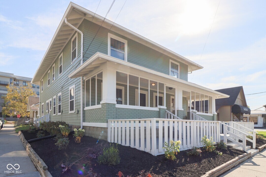 6363 Guilford Ave in Indianapolis, IN - Building Photo