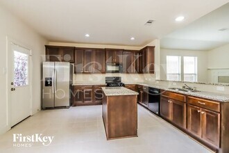 21611 Royal Troon Dr in Porter, TX - Building Photo - Building Photo