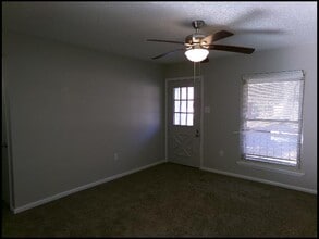 8 Brookway Ln in Sherwood, AR - Building Photo - Building Photo