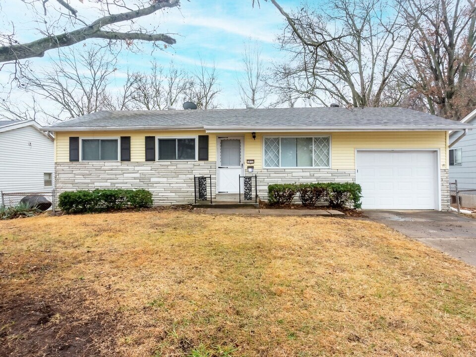 2622 Daman Ct in St. Louis, MO - Building Photo