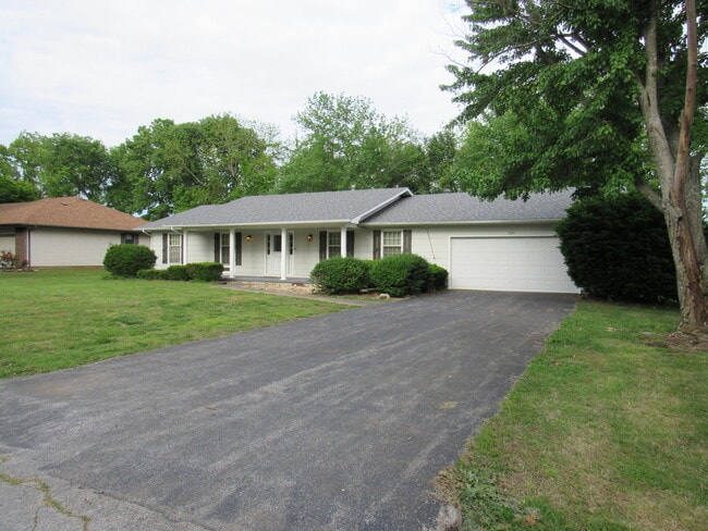 5116 S Sycamore Ave in Springfield, MO - Building Photo - Building Photo