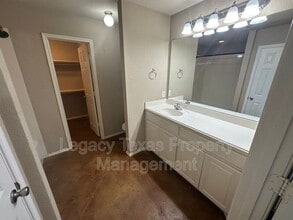 115 Janis St in Alvarado, TX - Building Photo - Building Photo