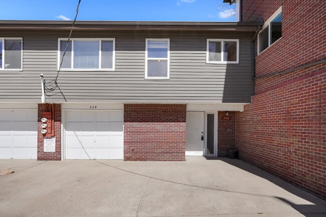 229 E Iliff Ave in Denver, CO - Building Photo - Building Photo