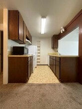 106 S Williams Ave in Klamath Falls, OR - Building Photo - Building Photo