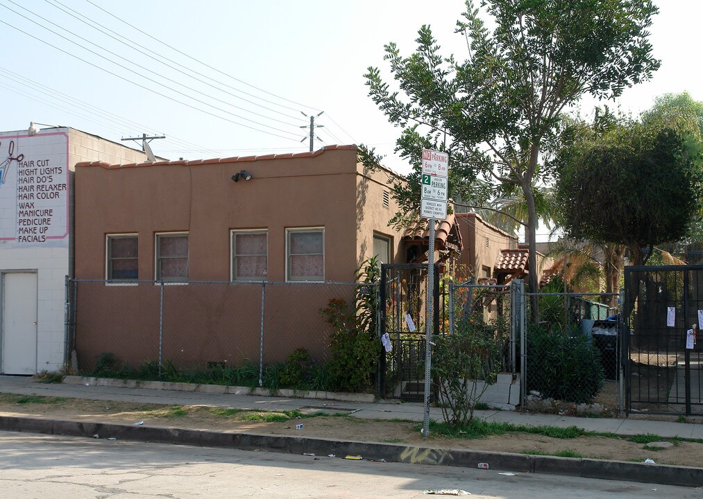 1036 N Heliotrope Dr in Los Angeles, CA - Building Photo