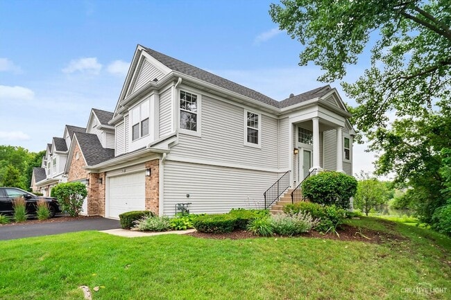 968 Ainsley Dr, Unit 30 in West Chicago, IL - Foto de edificio - Building Photo