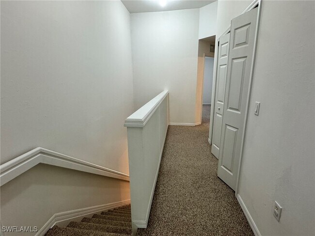 property at 860 Hampton Cir