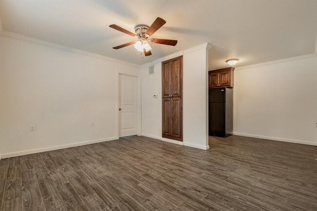 319 E Edwards St in Edmond, OK - Building Photo - Building Photo