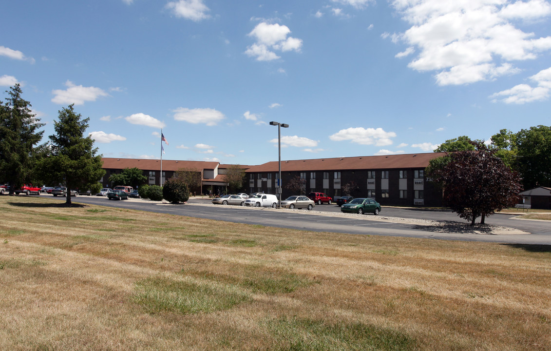 Ahepa 232 I & II Senior Apartments in Indianapolis, IN - Foto de edificio