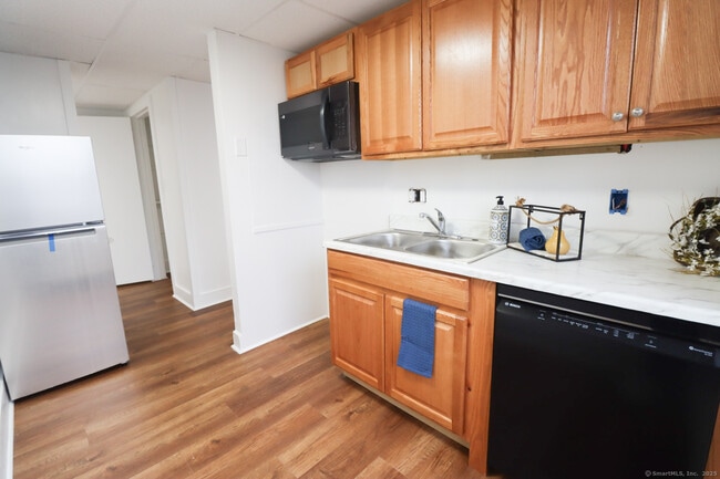 property at 156 Garfield Ave