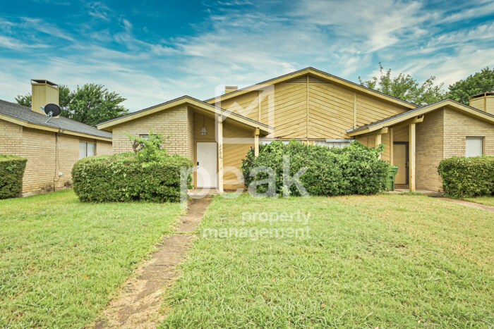 2712 St George Pl in Arlington, TX - Foto de edificio