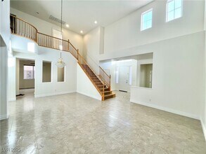 1590 Sabatini Dr in Henderson, NV - Foto de edificio - Building Photo