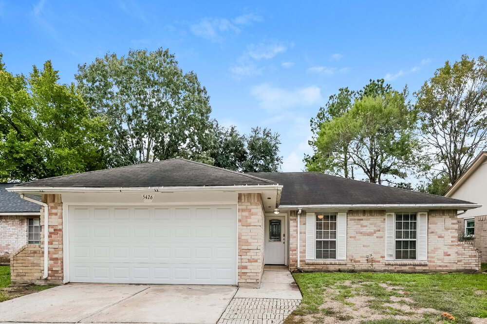 5426 Deer Timbers Trail in Humble, TX - Building Photo