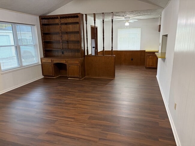 property at 10423 Huntington View Dr