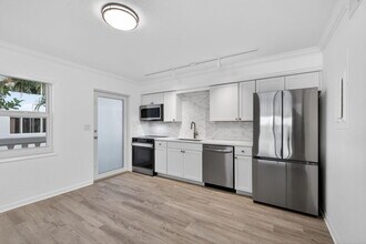 624 Southwind Cir in North Palm Beach, FL - Building Photo - Building Photo