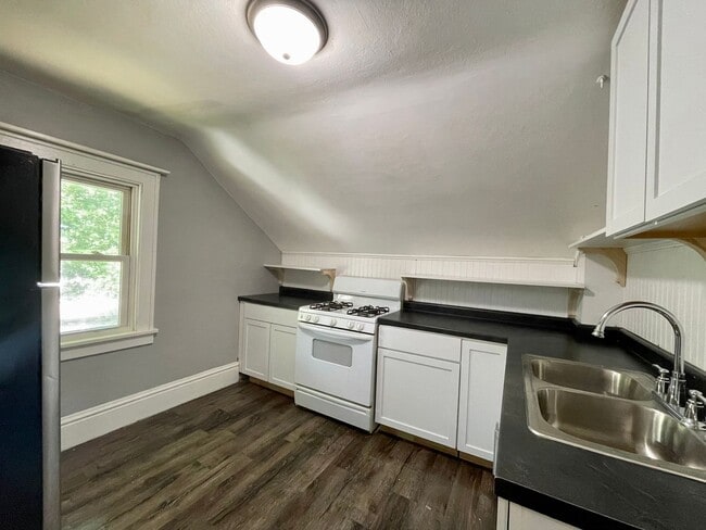 24 16th Ave N in St. Cloud, MN - Building Photo - Building Photo
