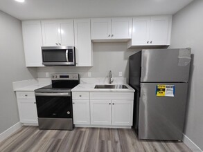 6142 Kerch St in San Diego, CA - Building Photo - Building Photo