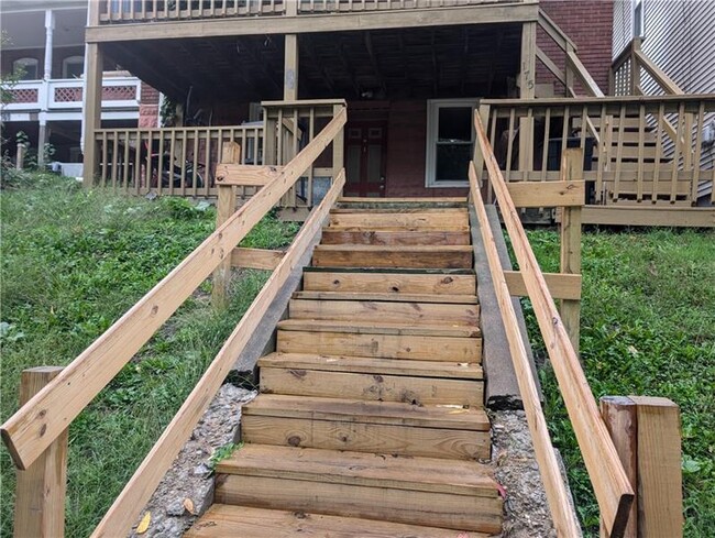 175 Brookside Ave in Washington, PA - Building Photo - Building Photo
