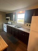 350 Harrison Ave in Stark City, MO - Building Photo - Building Photo