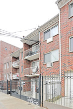 109-46 Corona Ave in Corona, NY - Building Photo - Building Photo