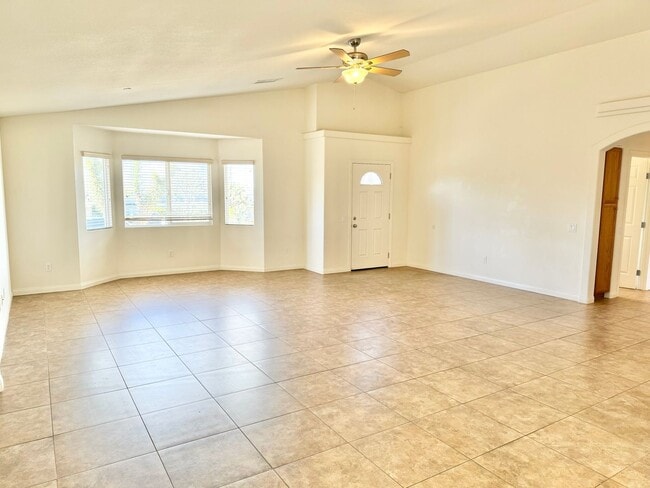 56595 Desert Gold Dr in Yucca Valley, CA - Building Photo - Building Photo