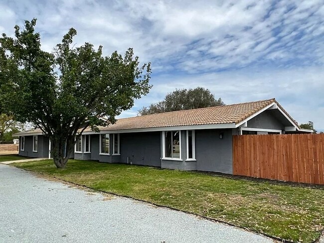 property at 10485 E Herndon Ave