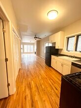 842 N Wood St, Unit 2 in Chicago, IL - Building Photo - Building Photo