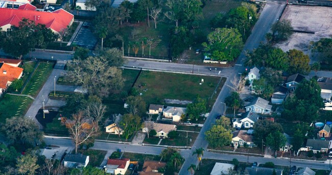 The Epic in Bradenton, FL - Foto de edificio - Primary Photo