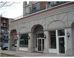 The Residences of Village Square in Burlington, ON - Building Photo