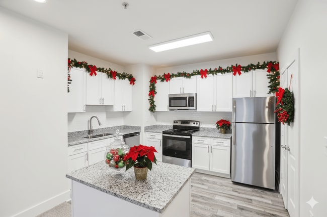 Wesley Kensington Apartments at Stonecrest in Stonecrest, GA - Building Photo - Building Photo